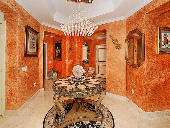 Home For Sale In The Landmark