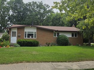 986 Watson Dr, Saline, MI 48176