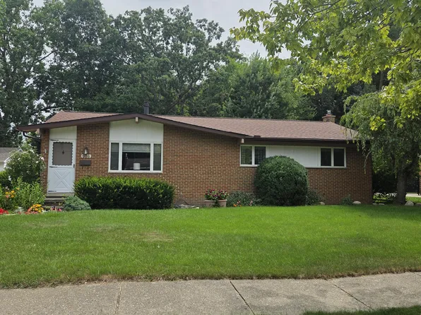 986 Watson Dr, Saline, MI 48176