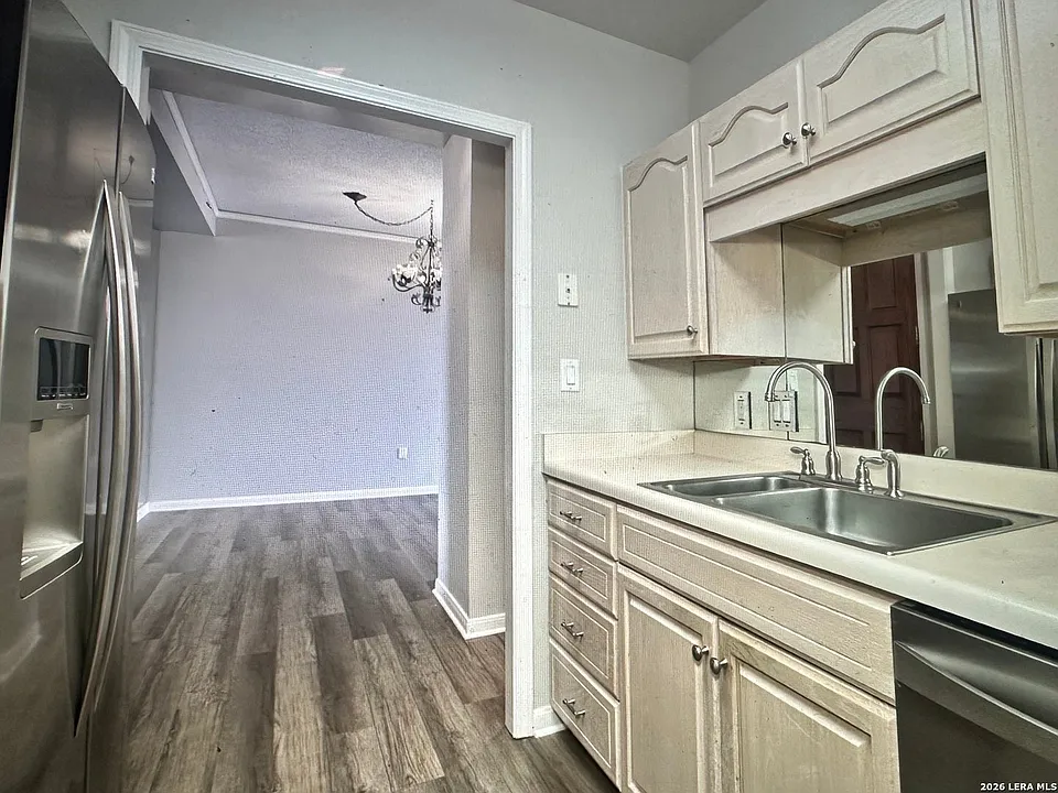 1 Towers Park Ln #1508
