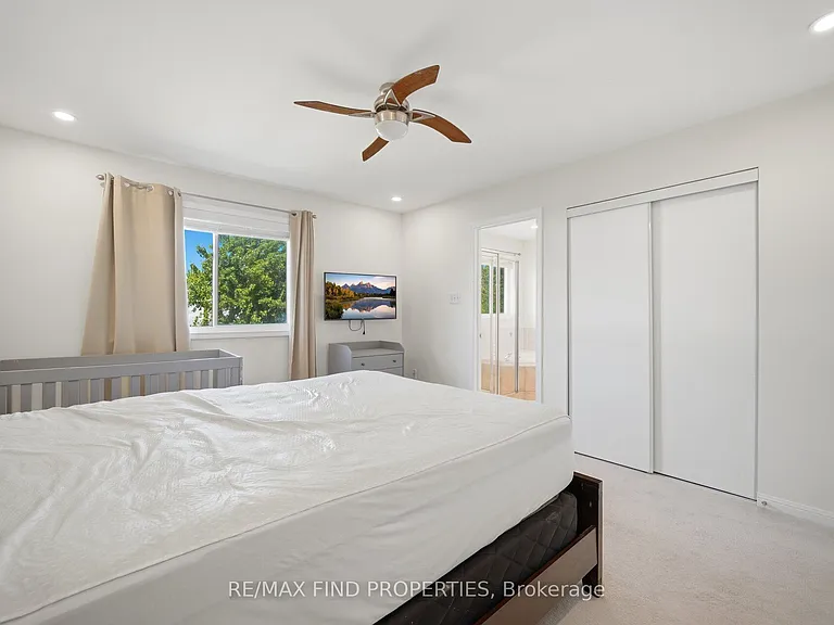 75 Harris Blvd — Photo 24