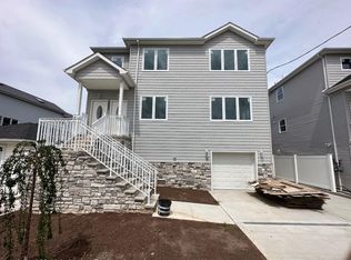 205 Wiman Ave #1, Staten Island, NY 10308