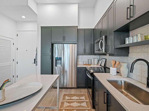 3rd image of 75 NW 28th St #111