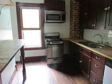 Building Photo - 913 Williamson St #2