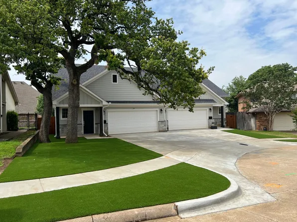 216 Wayside Ct, Bedford, TX 76021