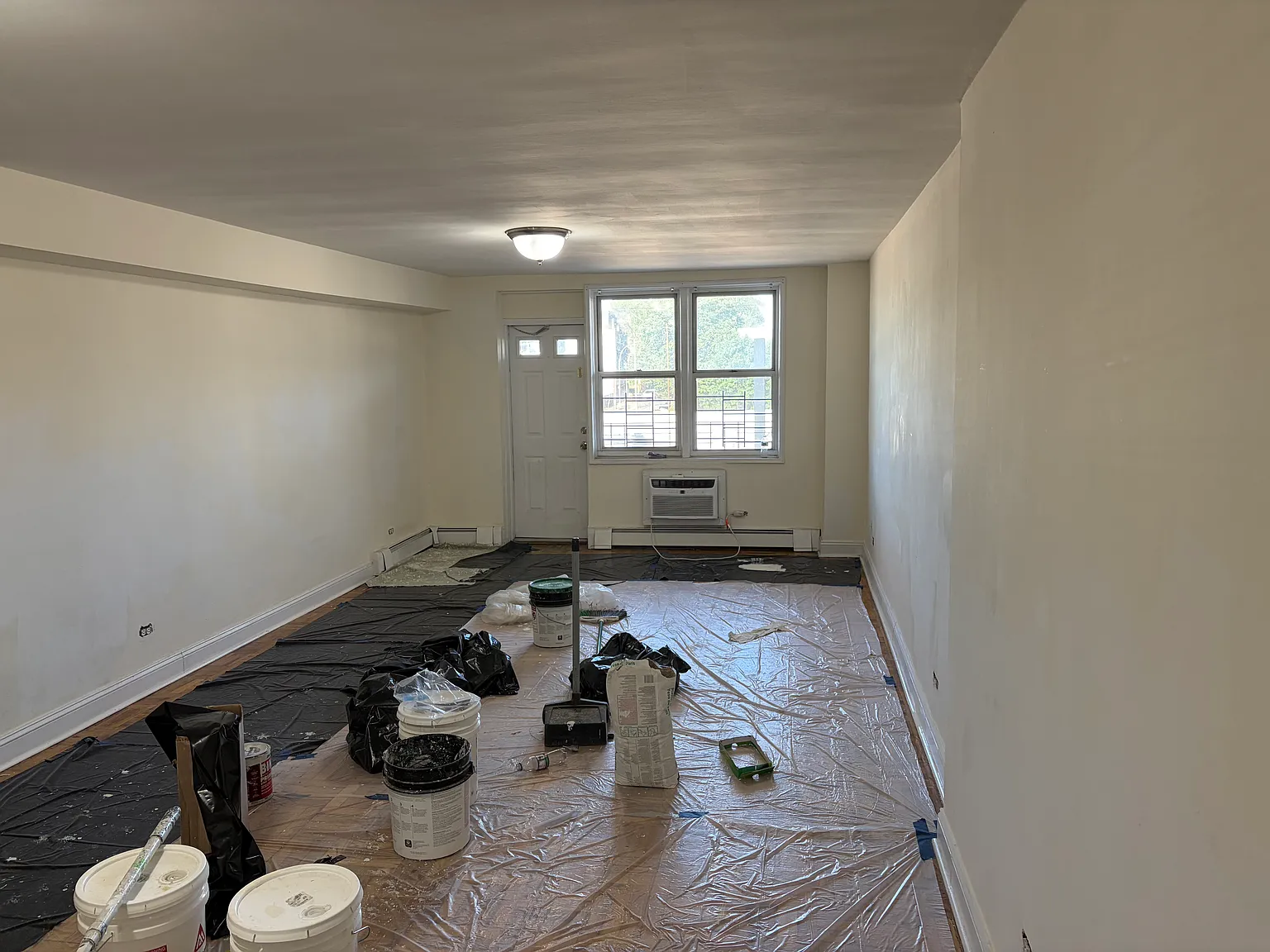 2 bed, 1000 sqft, $2,999 — Photo 3