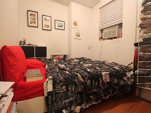 4th image of 223 E 28th St APT 4RW