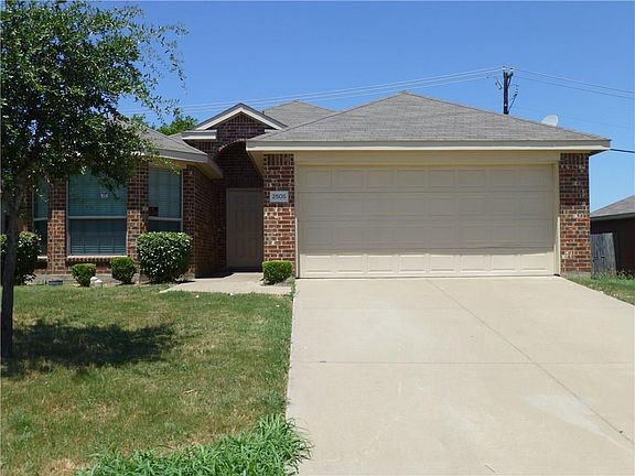 2nd image of 2505 Wynngate Dr