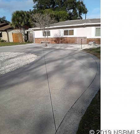 2nd image of 2027 Royal Palm Dr