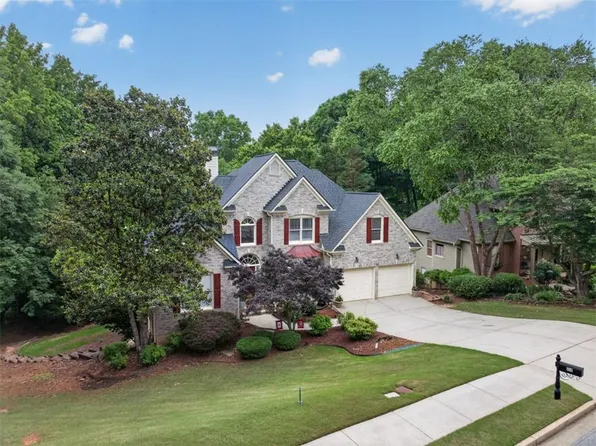 859 Misty River Ct, Dacula, GA 30019