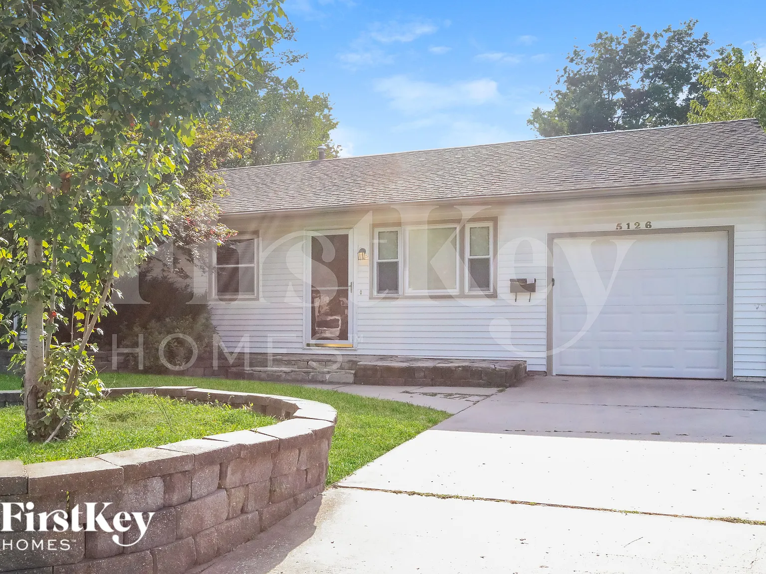 3 bed, 2.0 bath, 1434 sqft, $1,835 — Photo 2