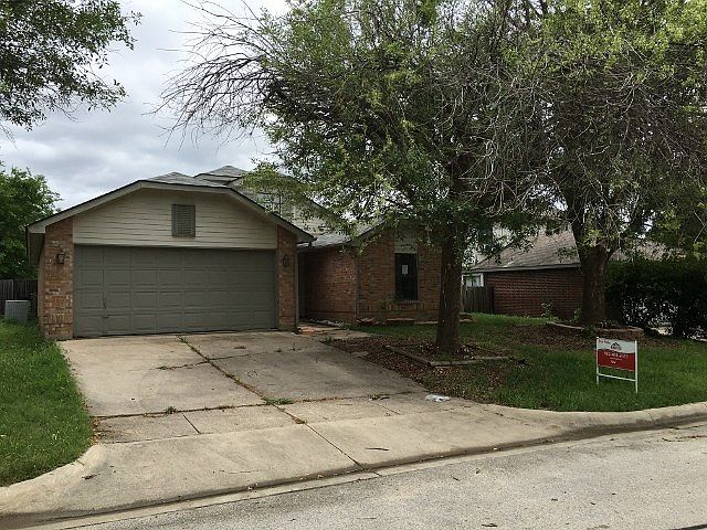 1st image of 7912 Firefly Dr