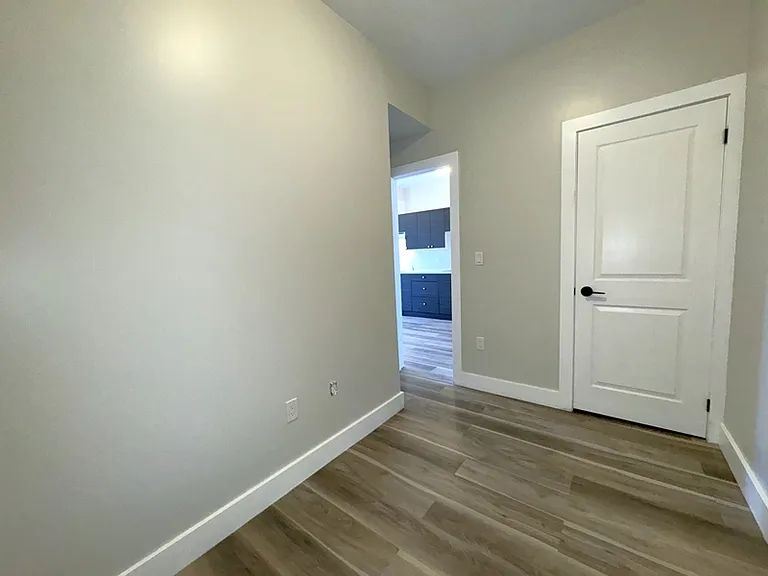 61 Thompsons Rd W #201 — Photo 17