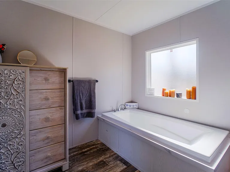 5402 Five Oaks Dr — Photo 14