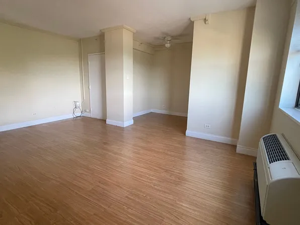 River Plaza, 2311 N Front St APT 620, Harrisburg, PA 17110