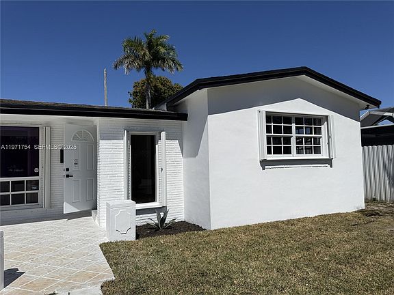 2nd image of 7813 Biltmore Blvd