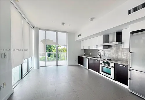 720 NE 62nd St #501 Photo 1