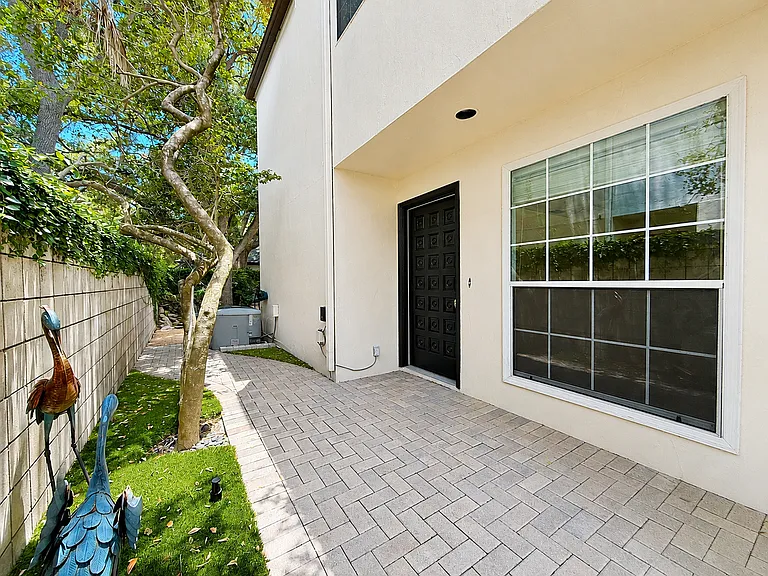 4414 W Bay To Bay Blvd — Photo 5
