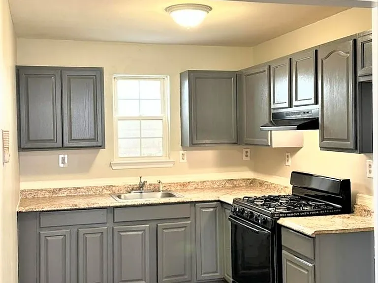 306 S 7th St #3 — Photo 1