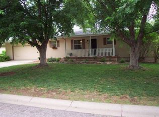 2413 Stewart Ln, Salina, KS 67401