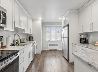 97B Troy Dr BUILDING 12-B, Springfield, NJ 07081