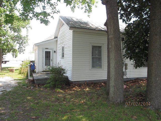 1st image of 2585 Mill St