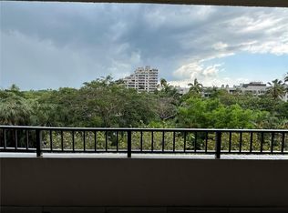 201 Crandon Blvd APT 302, Key Biscayne, FL 33149