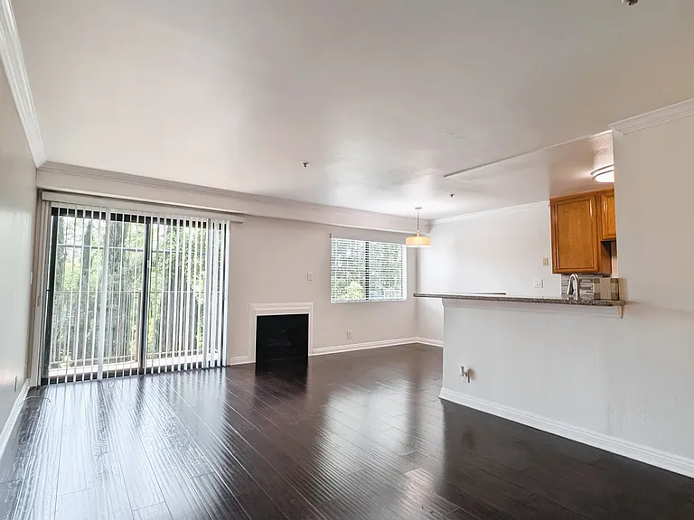 Camarillo Sunshine Apartments — Photo 22