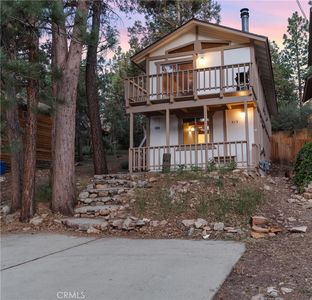 212 Vista Ln, Sugarloaf, CA, 92386
