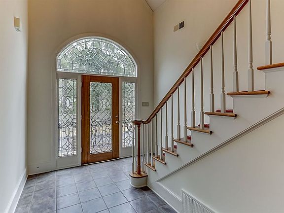 3rd image of 2453 Eagleridge Center Ln