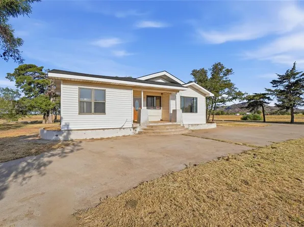 725 W Broadway St, Mountain Park, OK 73559