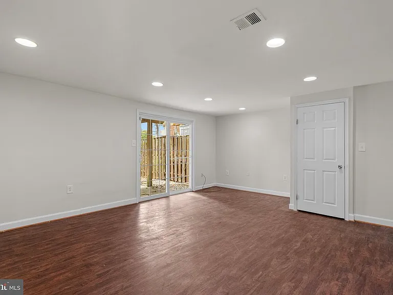 14205 Castlemoor Ct — Photo 6