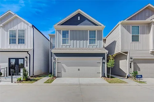 1709 Summerlyn Photo 1