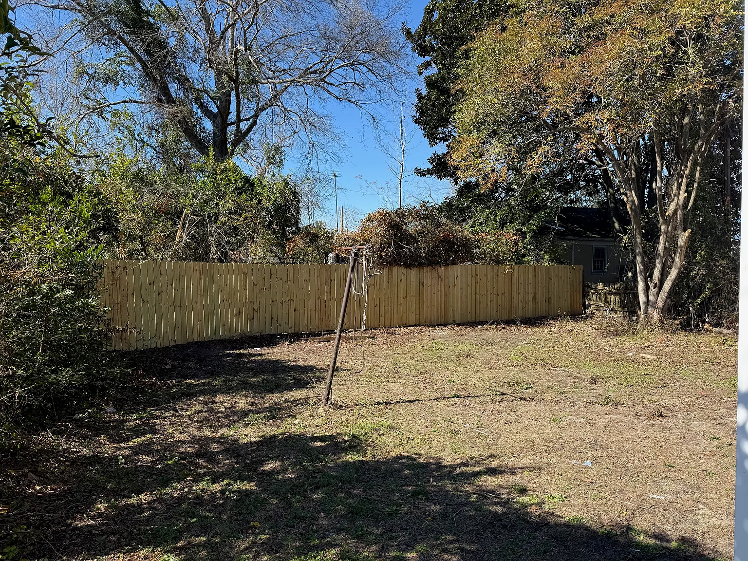843 Green St — Photo 3