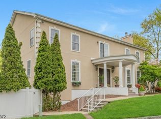 16 Lenape Trail, Montclair Twp., NJ 07043