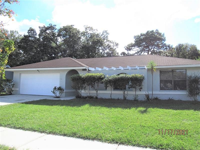 1st image of 631 Sandy Creek Dr