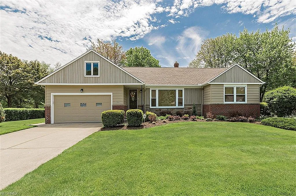 25922 Highland Rd photo 1