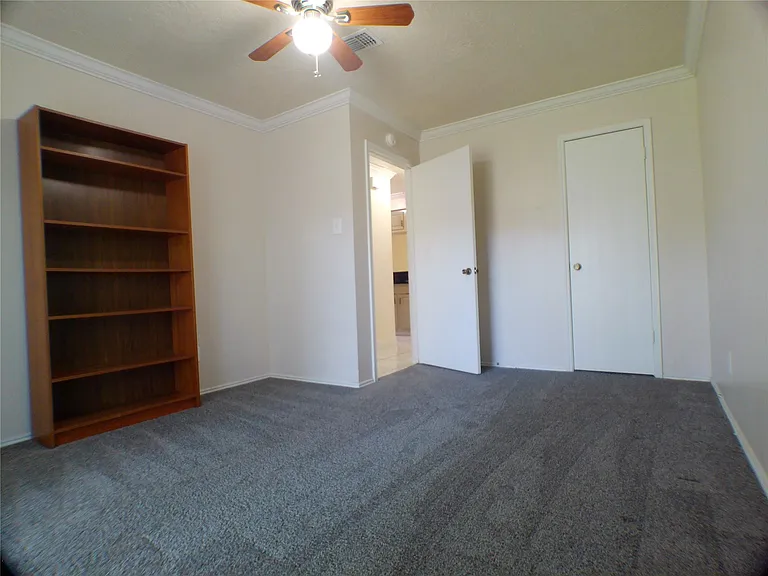 6350 Crestside Dr — Photo 18