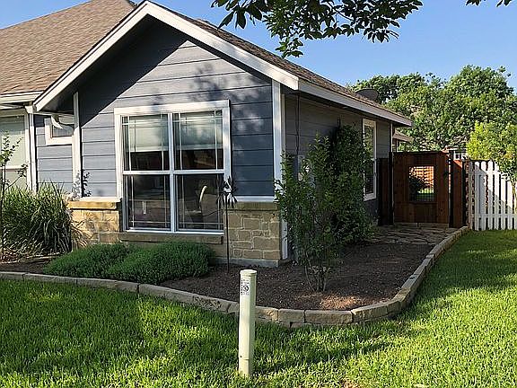 2nd image of 533 Melissa Ln