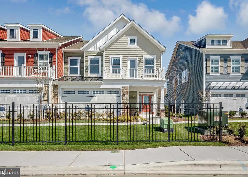 1st image of 49 Old Orchard Ave #100