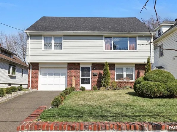 135 Pleasant Ave, Englewood, NJ 07631