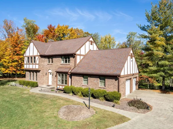 2084 Oak Aly, Batavia, OH 45103