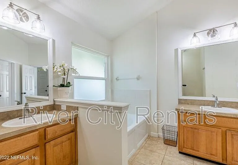 2848 Pebblewood Ln — Photo 14