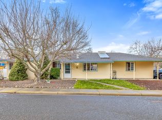 242 Joseph Dr, Talent, OR 97540