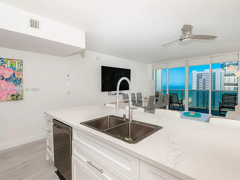 1830 S Ocean Dr #1605 — Photo 14