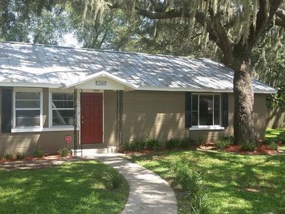 226 N Simpson St, Mount Dora, FL, 32757