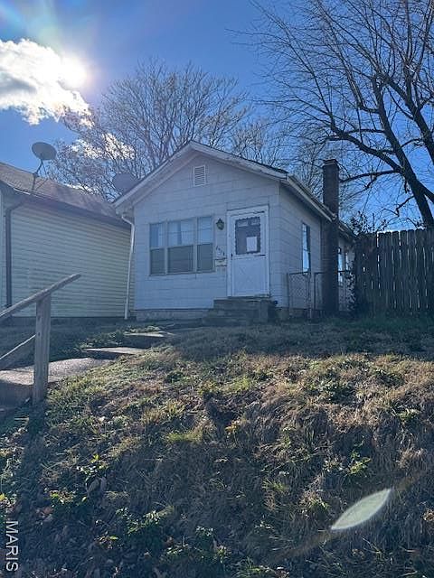 2nd image of 4956 Tiemann Ave