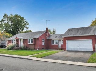 20 Crane St, Little Falls, NJ 07424