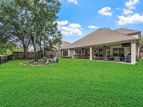 3rd image of 140 Brendan Woods Ln