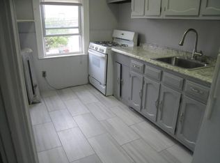22-36 38th St #1, Astoria, NY 11105